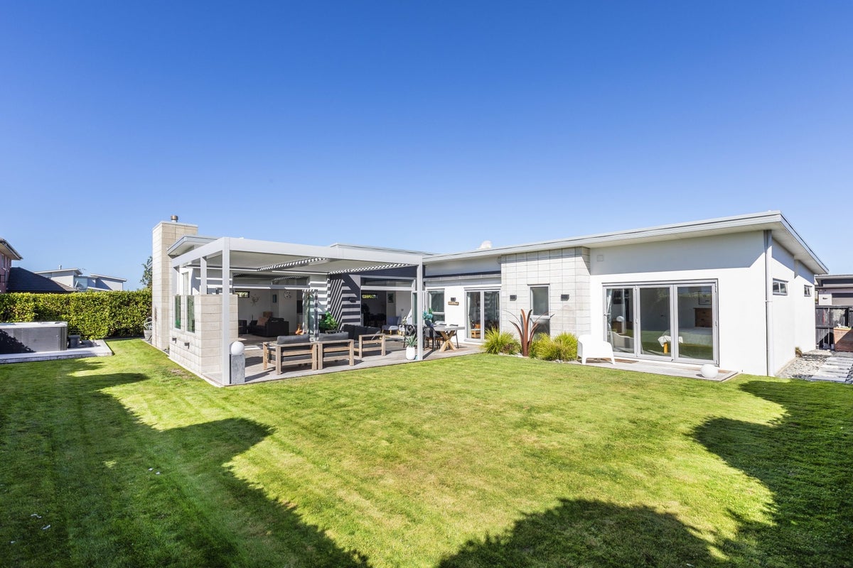 101 Aston Drive, Waimairi Beach, Christchurch - Carousel 45