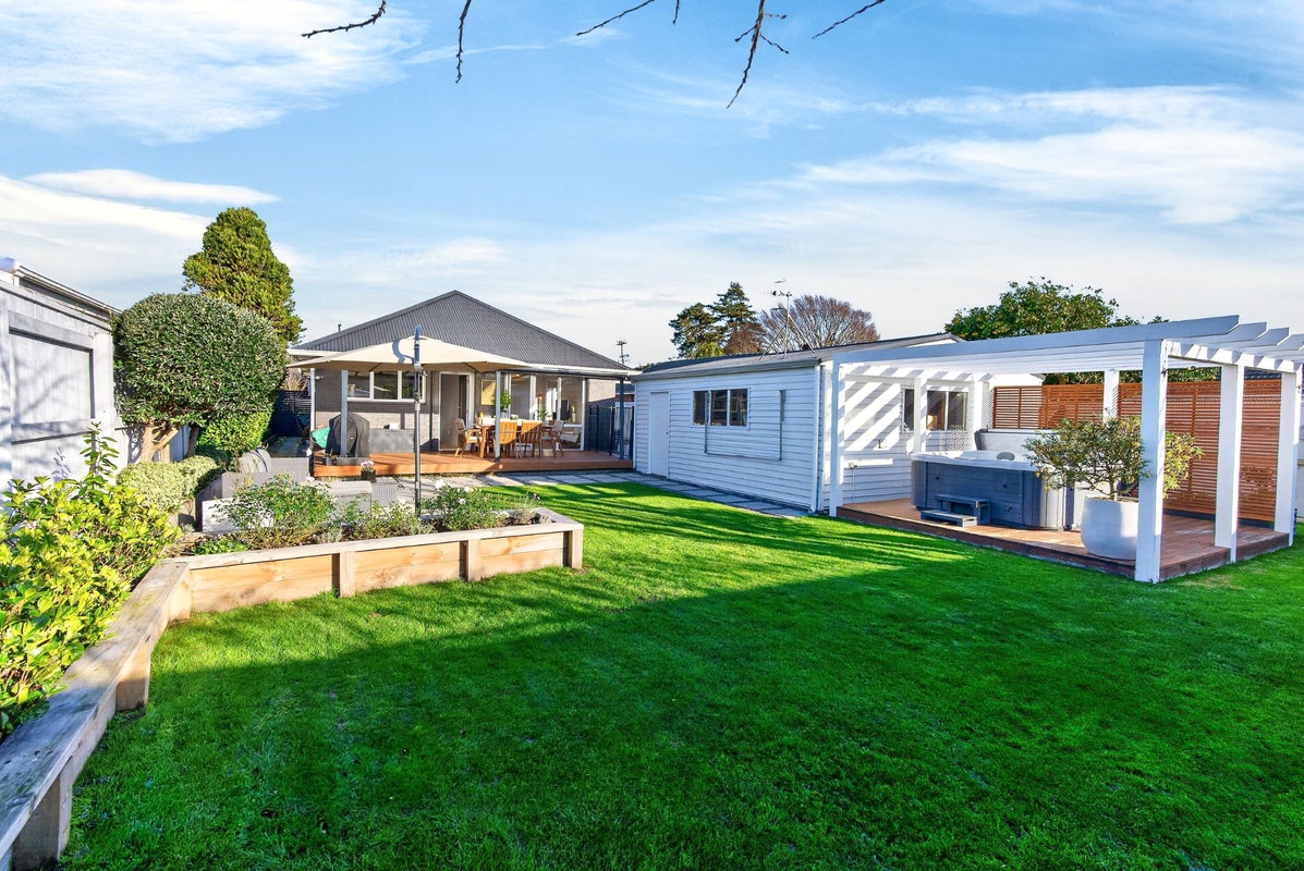 164 McLeod Street, Elderslea, Upper Hutt - Carousel 2