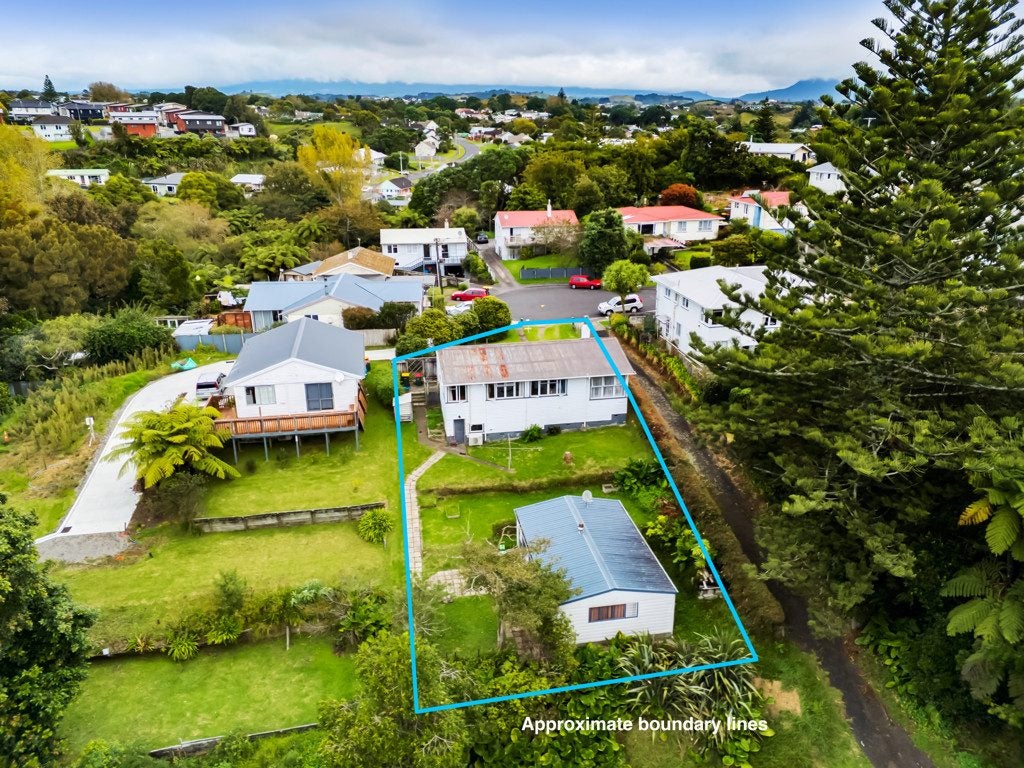 13 Wiremu Place, Blagdon, New Plymouth - Carousel 1