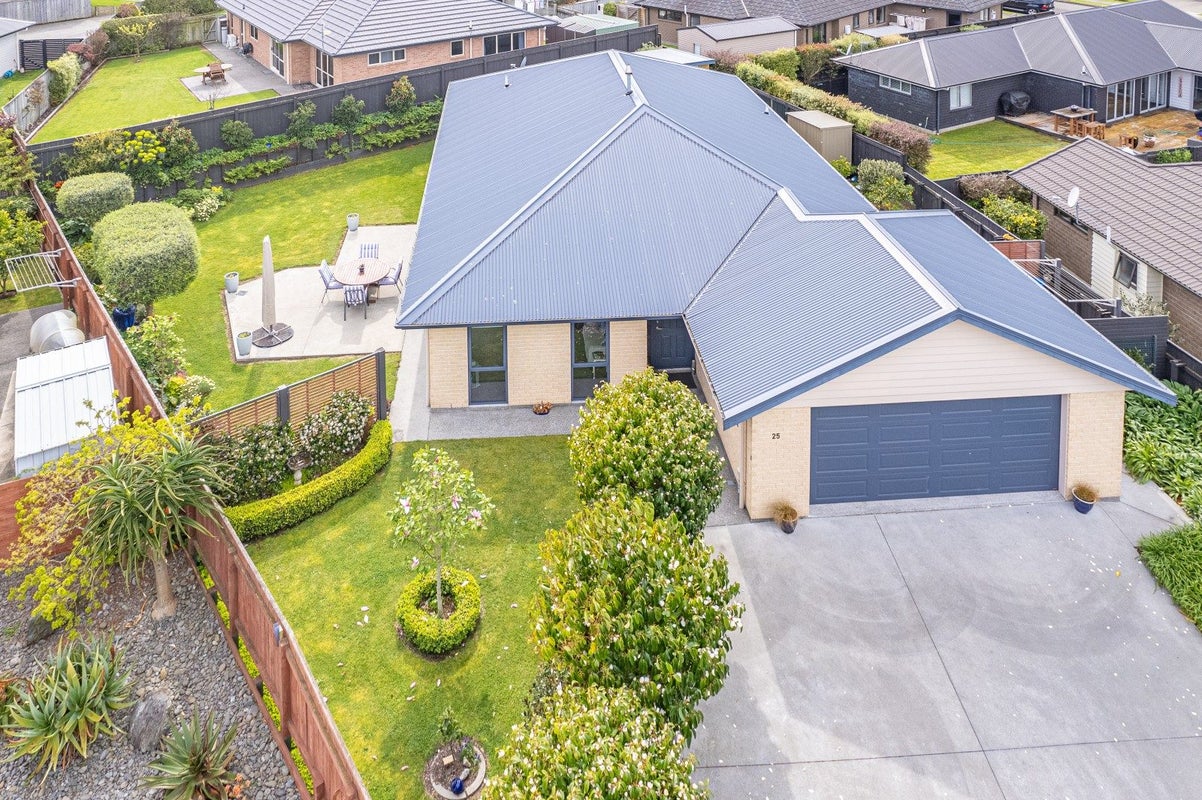 25 Edith Collier Drive, Otamatea, Whanganui - Carousel 1