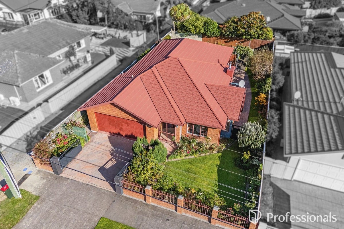 42 Gordon Street, Avalon, Lower Hutt - Carousel 1