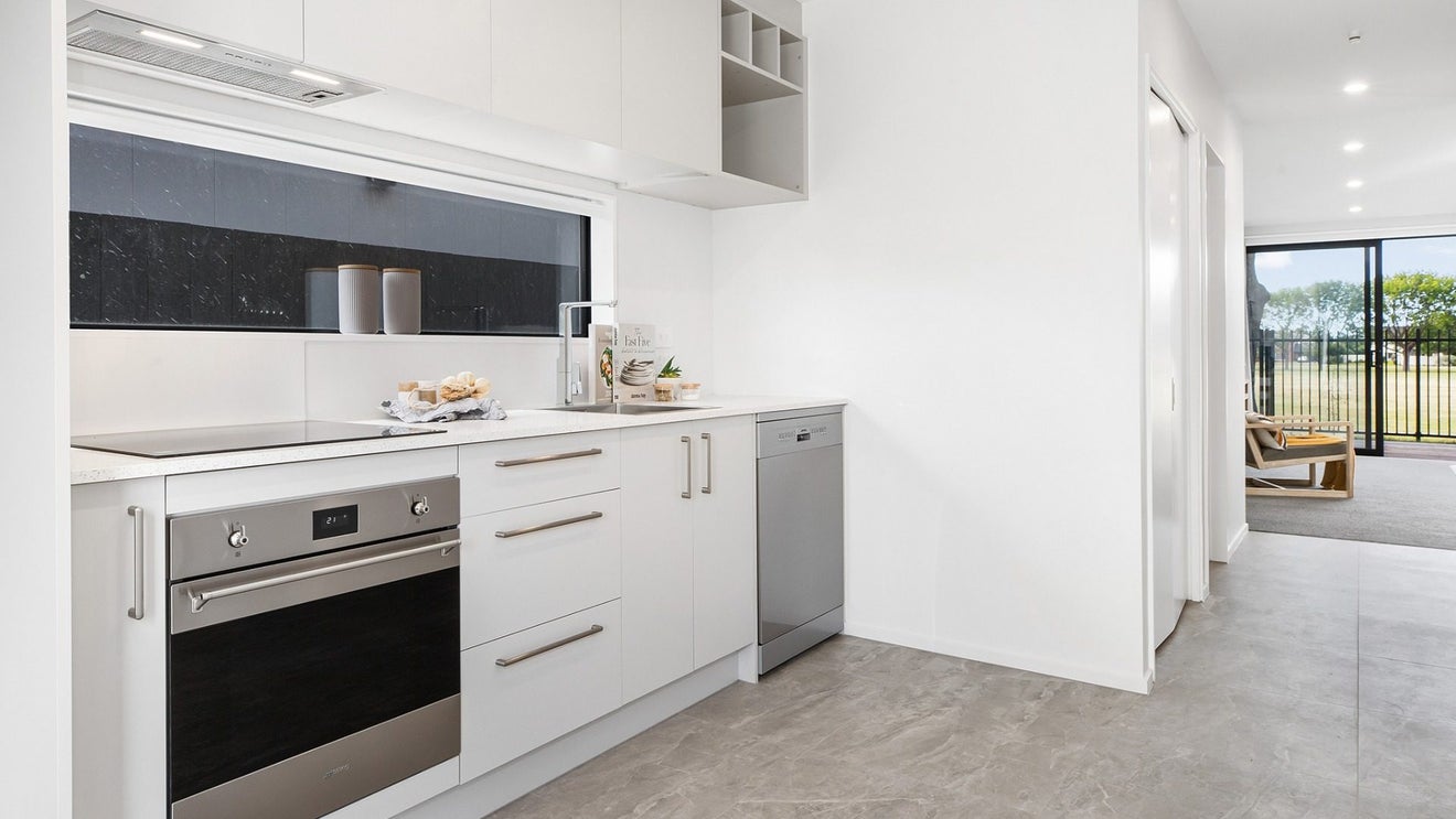 11 Malaga Crescent, Harewood, Christchurch - Carousel 2