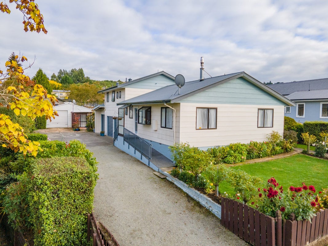 60 Wilson Street, Geraldine - Carousel 1