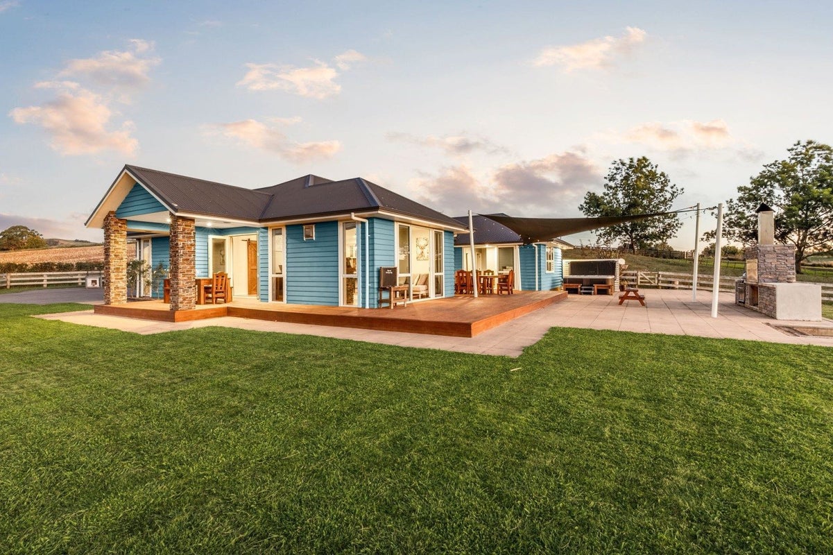 235 Hiwi Road, Tauwhare, Hamilton - Carousel 1
