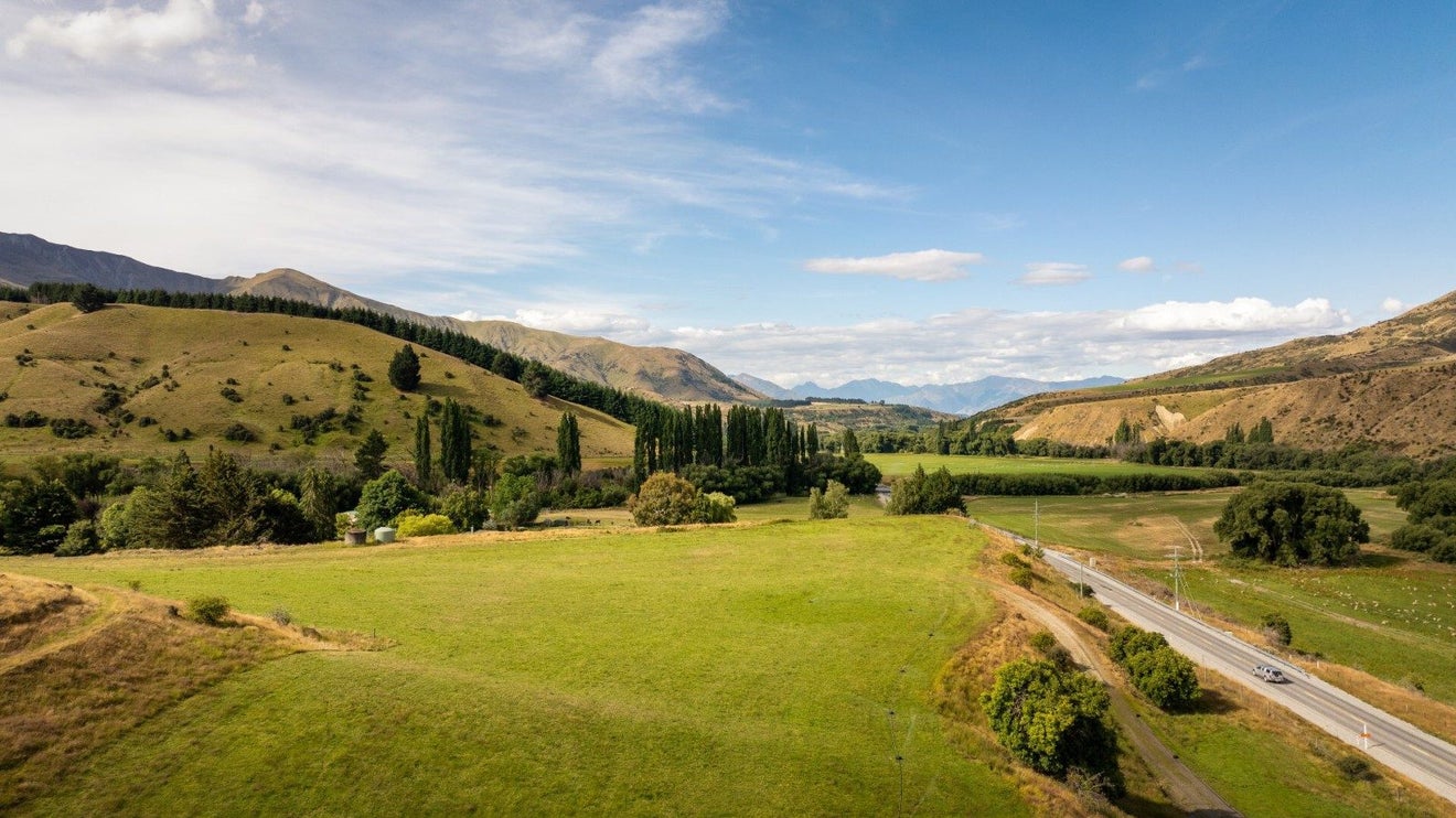 2 Lowburn Valley Road, Lowburn, Cromwell - Carousel 2