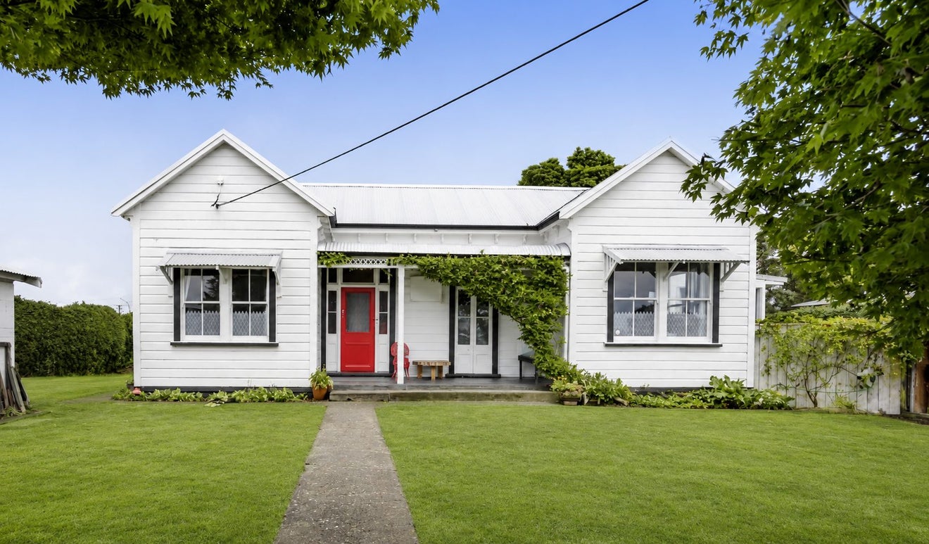 85 Browne Street, Waitara, Waitara - Carousel 1