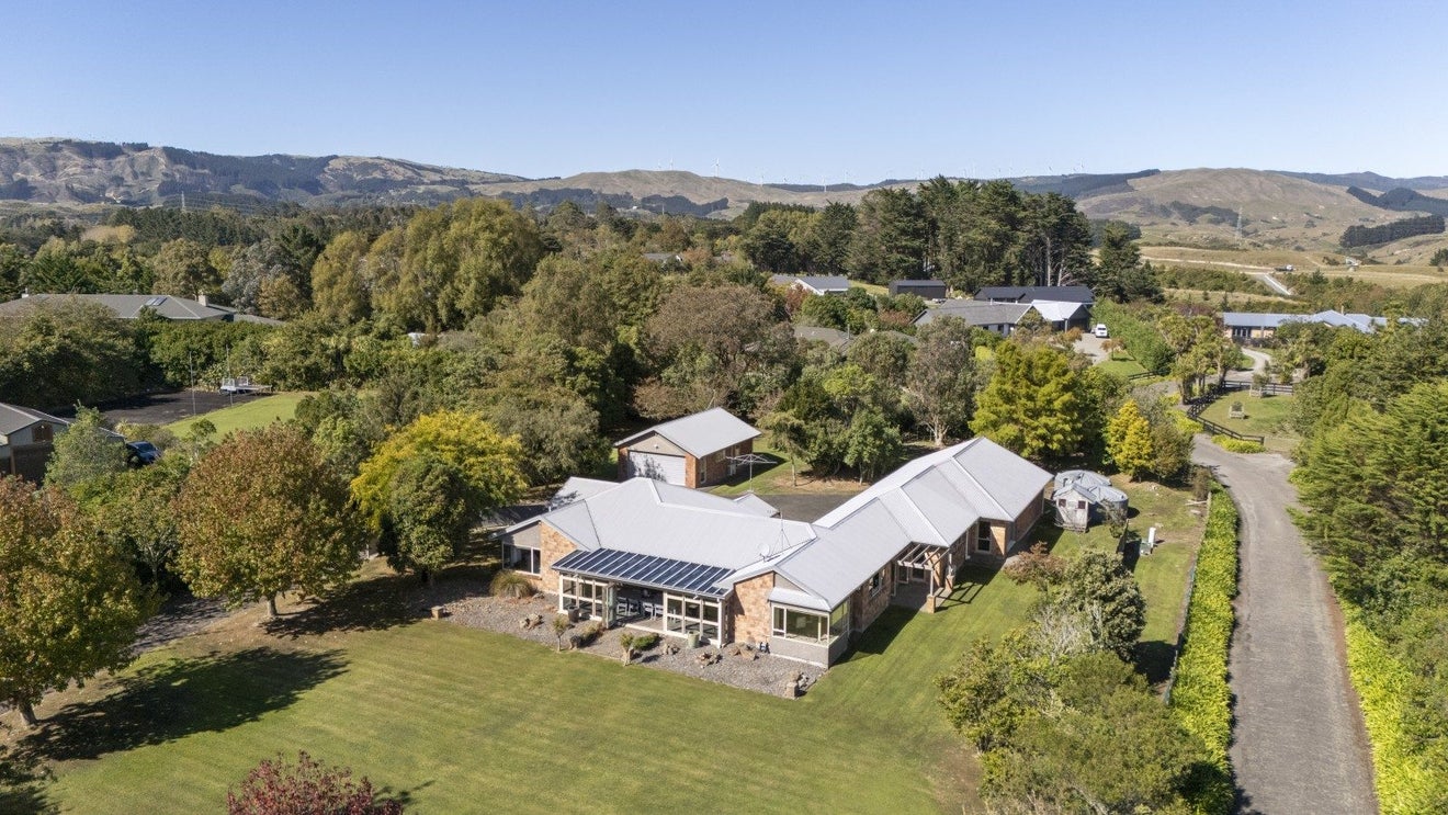 98 Polson Hill Drive, Palmerston North - Carousel 2