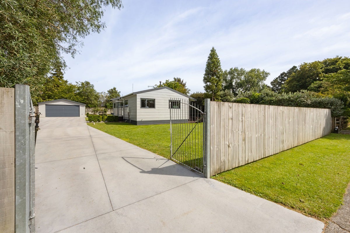 11 Rothwell Lane, Whatawhata, Hamilton - Carousel 1