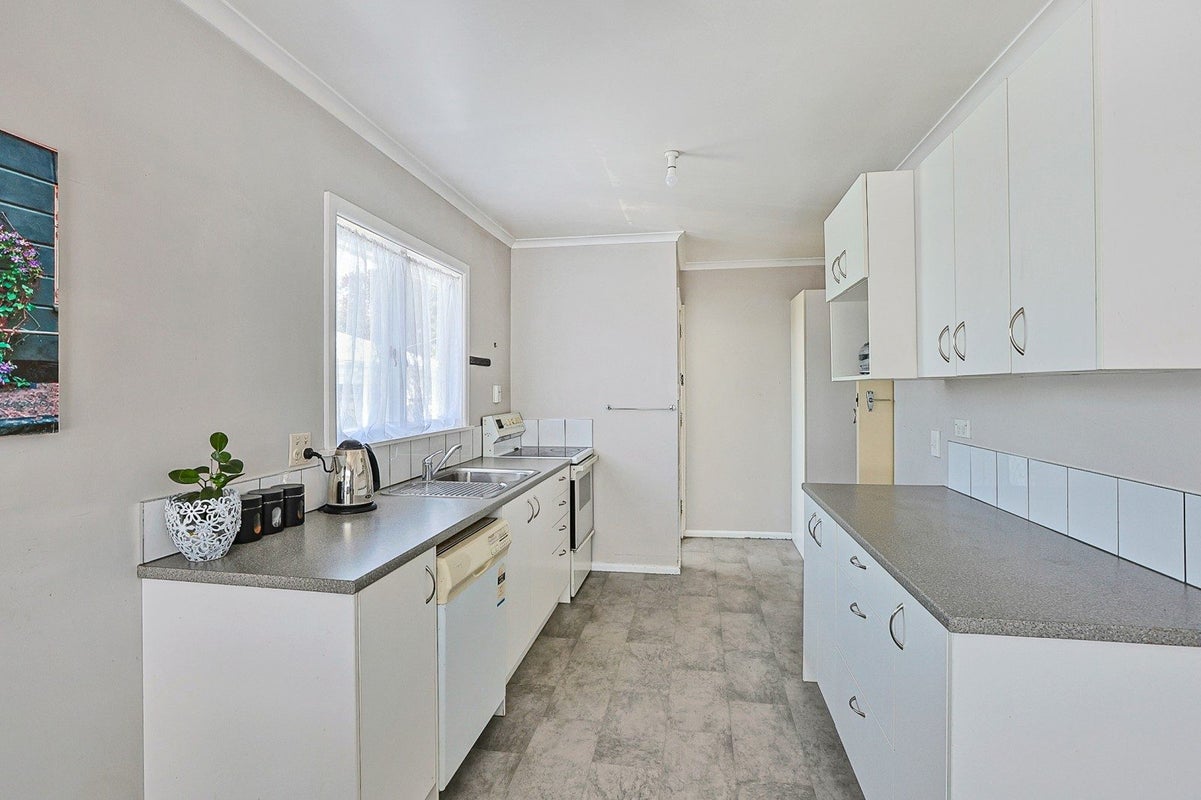 110 Morris Spence Avenue, Onekawa, Napier - Carousel 2