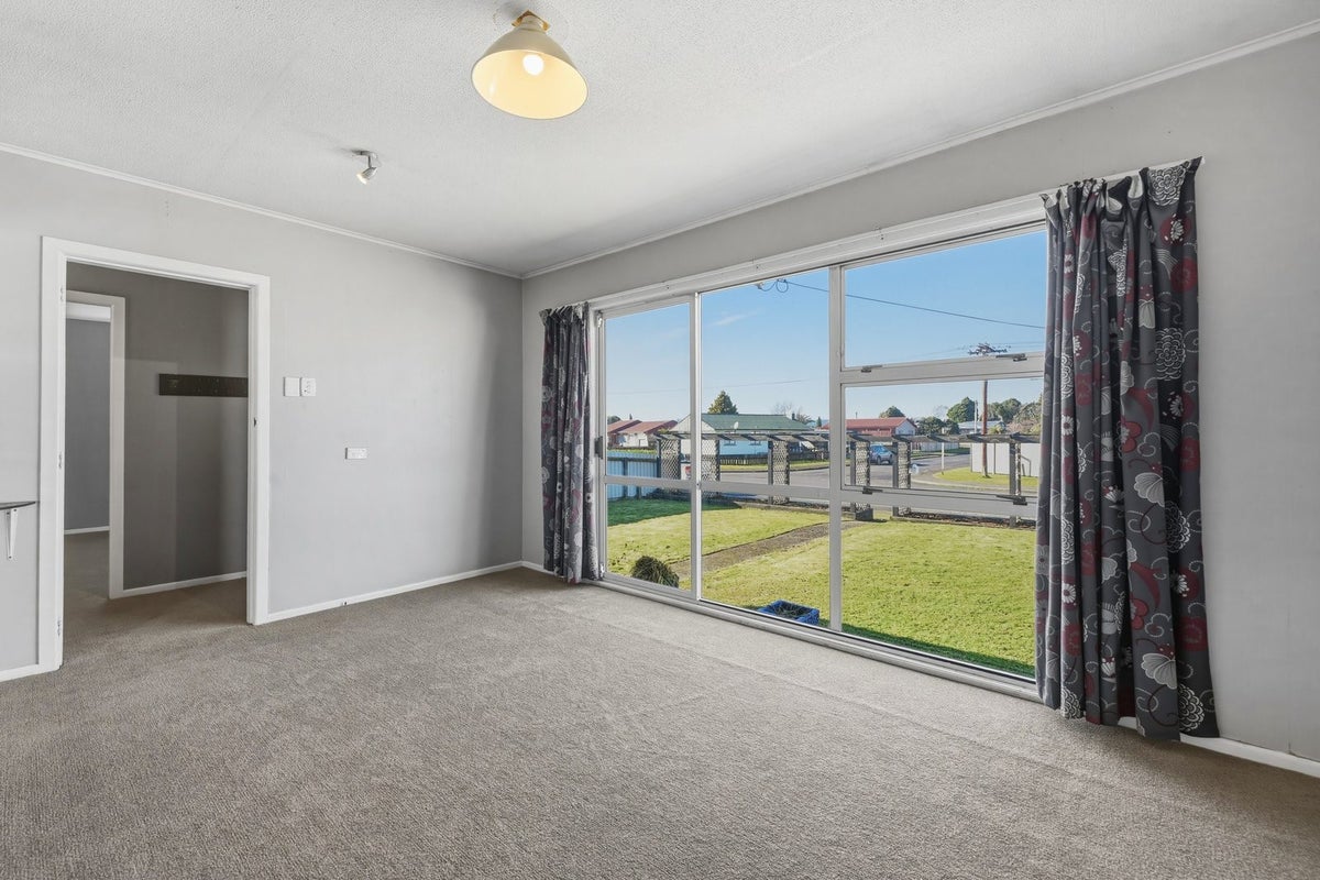 9 Kea Street, Selwyn Heights, Rotorua - Carousel 2