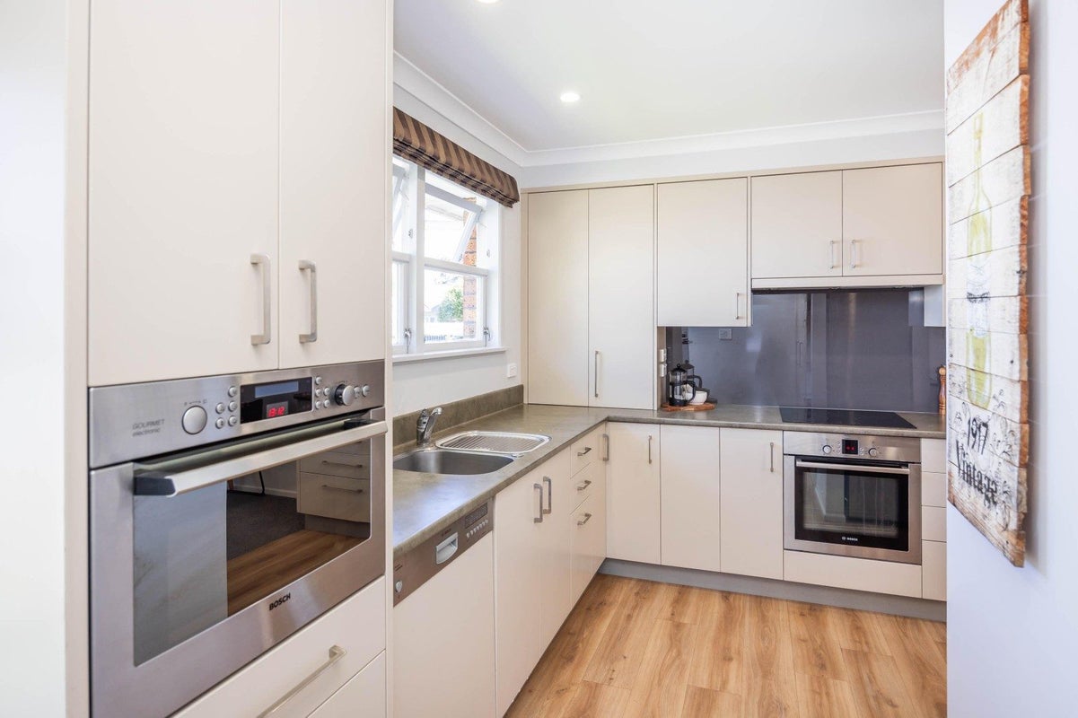 8B Arawa Street, Frankton, Hamilton - Carousel 2