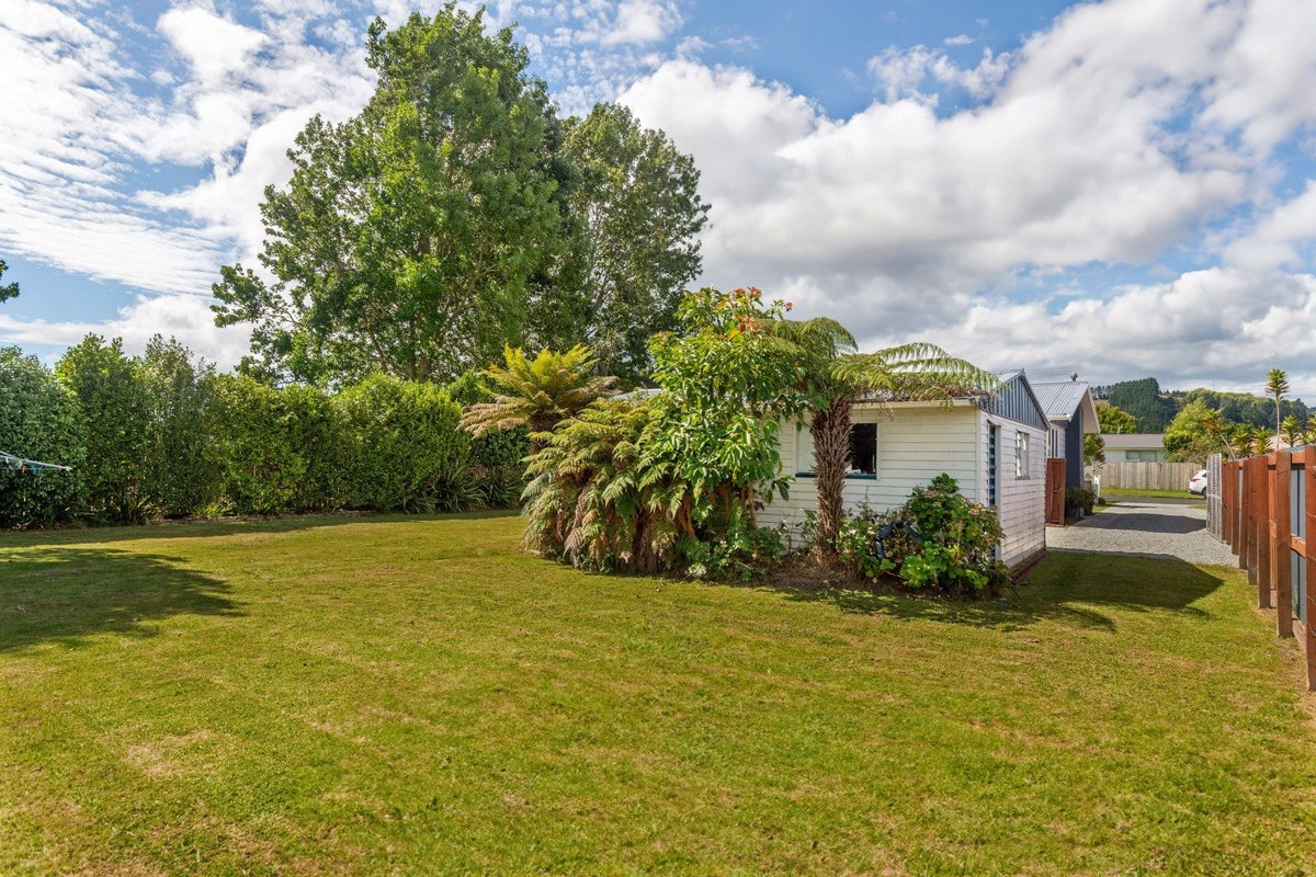 20 Leon Street, Riverdale, Gisborne - Carousel 21