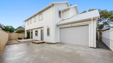 11B Puriri Street, Woburn, Lower Hutt - Carousel 1