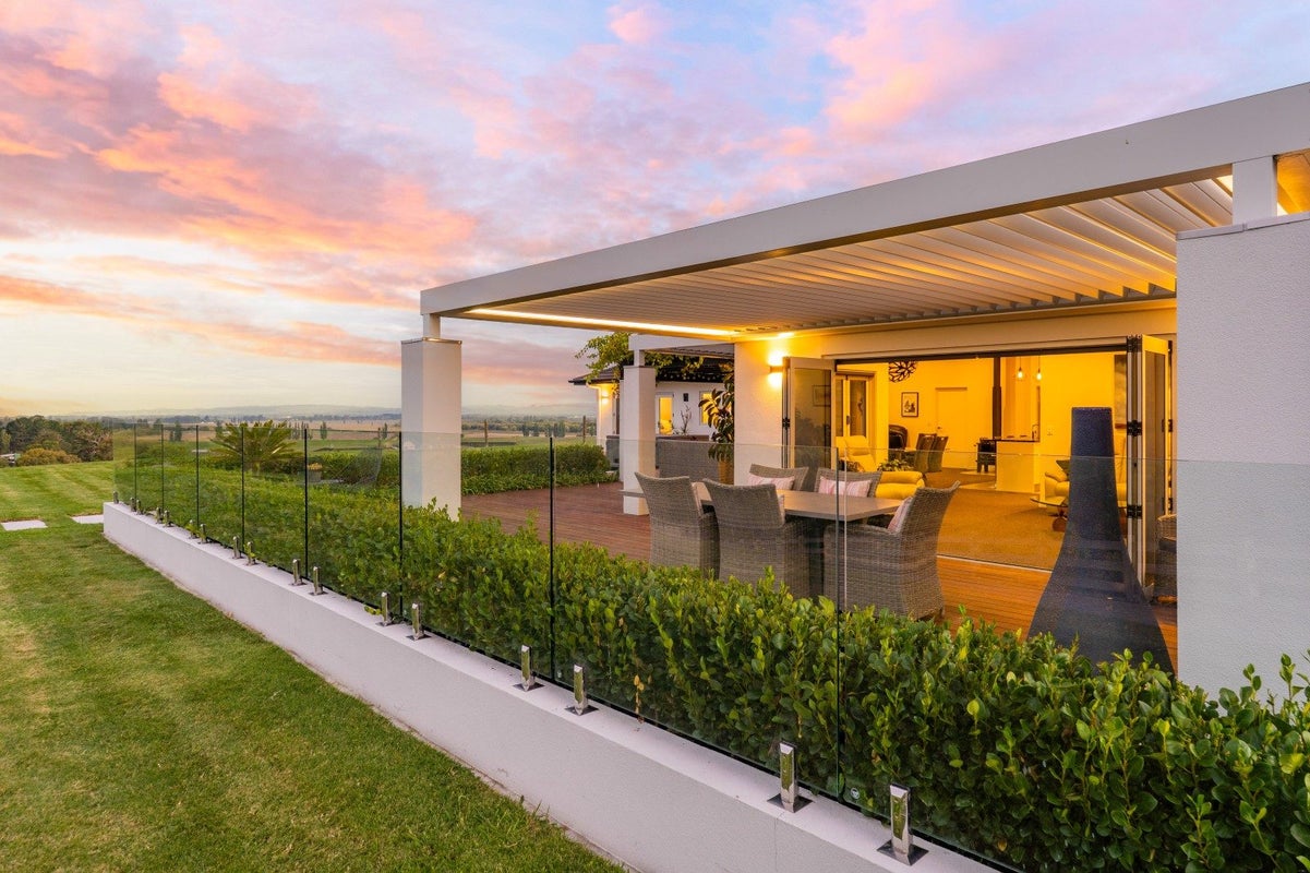 23 Wheatley Road, Waiohiki, Napier - Carousel 1