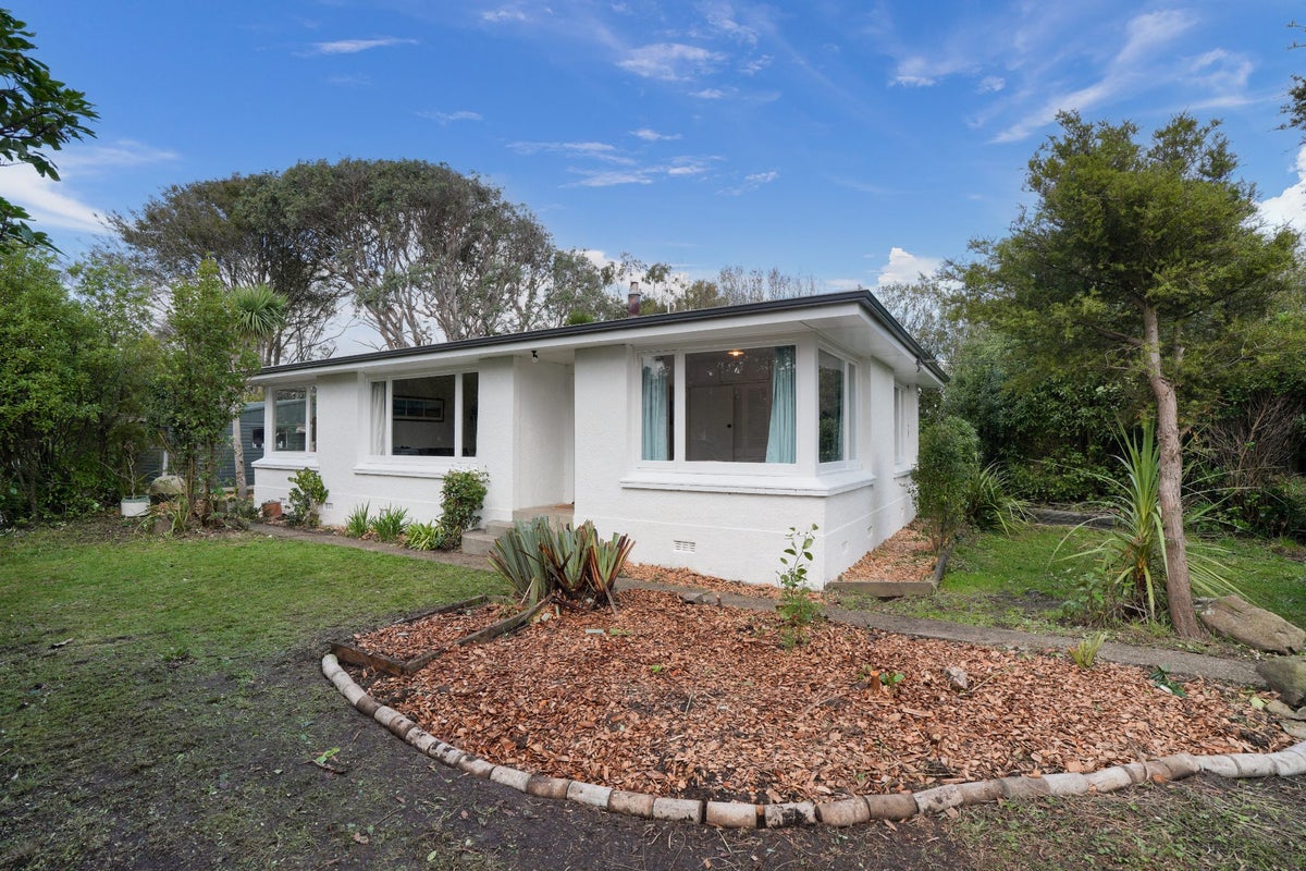 131 Black Road, Otatara - Carousel 1
