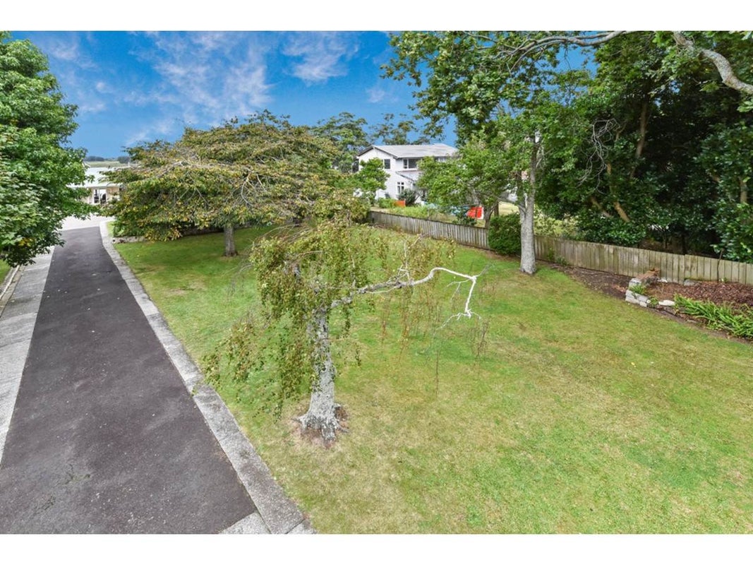 2350 State Highway 50, ROYS HILL, HASTINGS - Carousel 1
