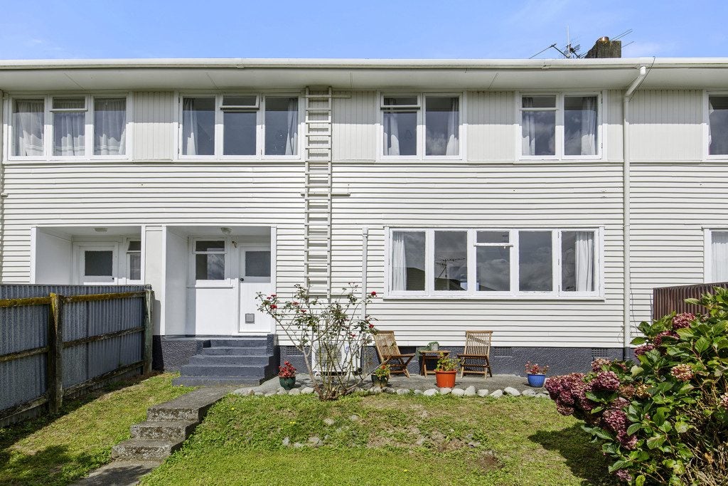 7/567U High Street, Boulcott, Lower Hutt - Carousel 1