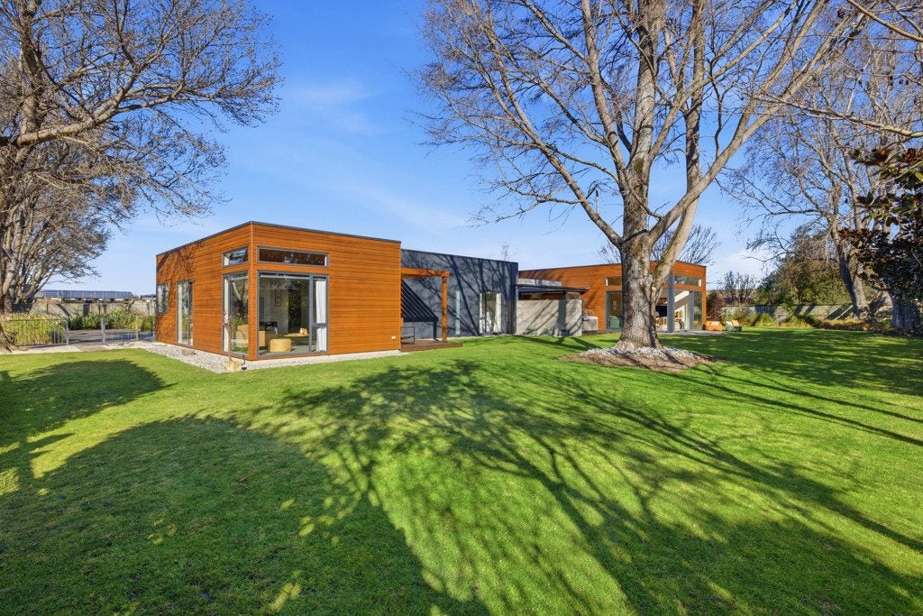 38 Grassmere Street, Papanui, Christchurch - Carousel 1