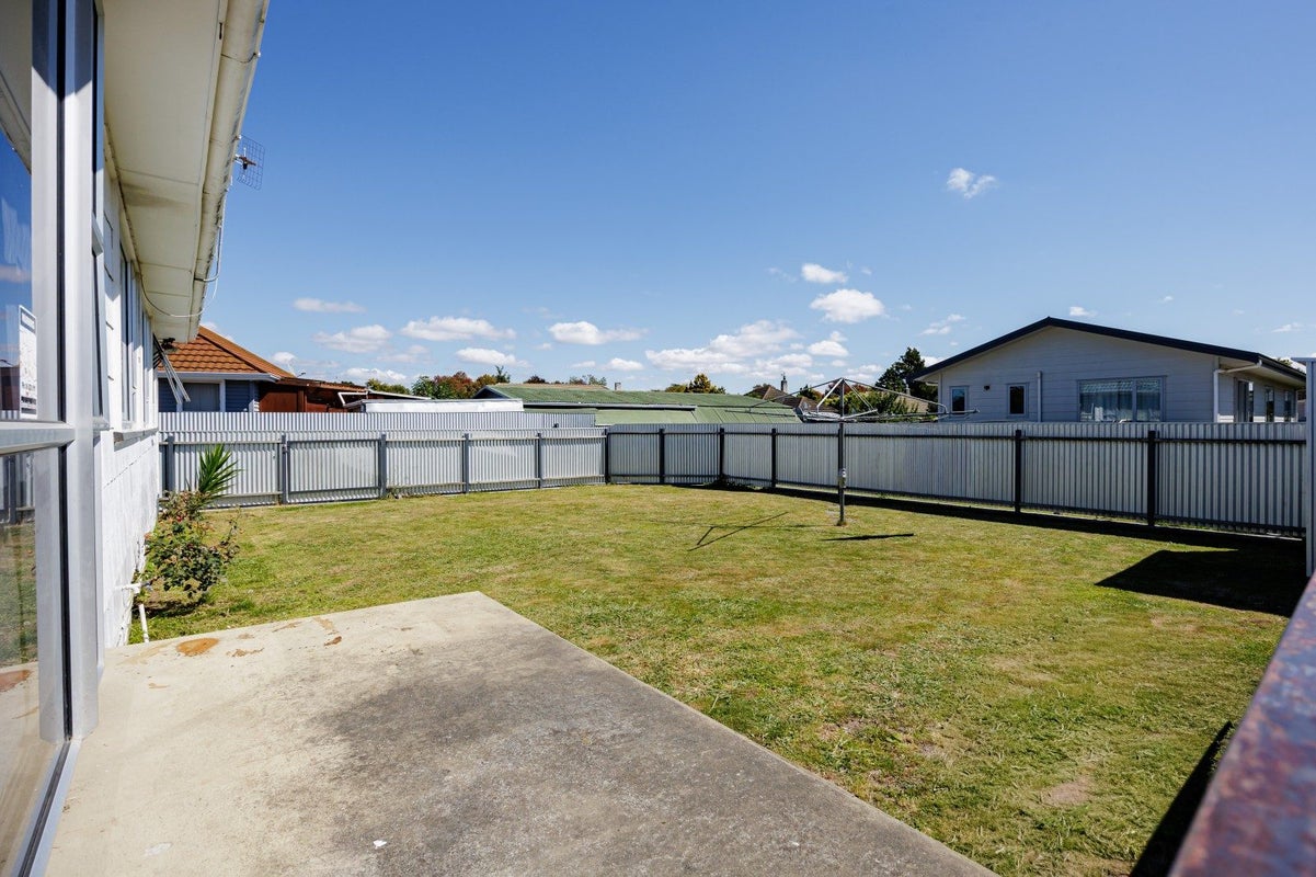 1033 Hood Street, Mayfair, Hastings - Carousel 9