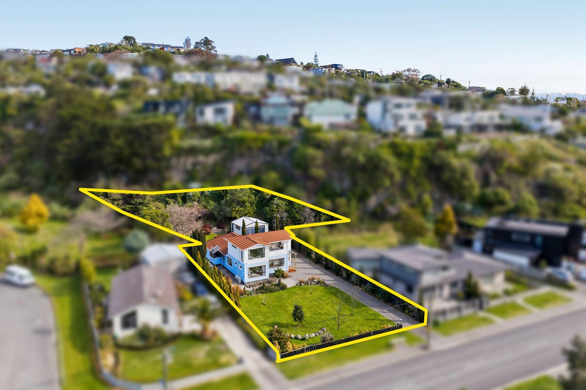 24 McCormacks Bay Road, Mount Pleasant, Christchurch - Carousel 2