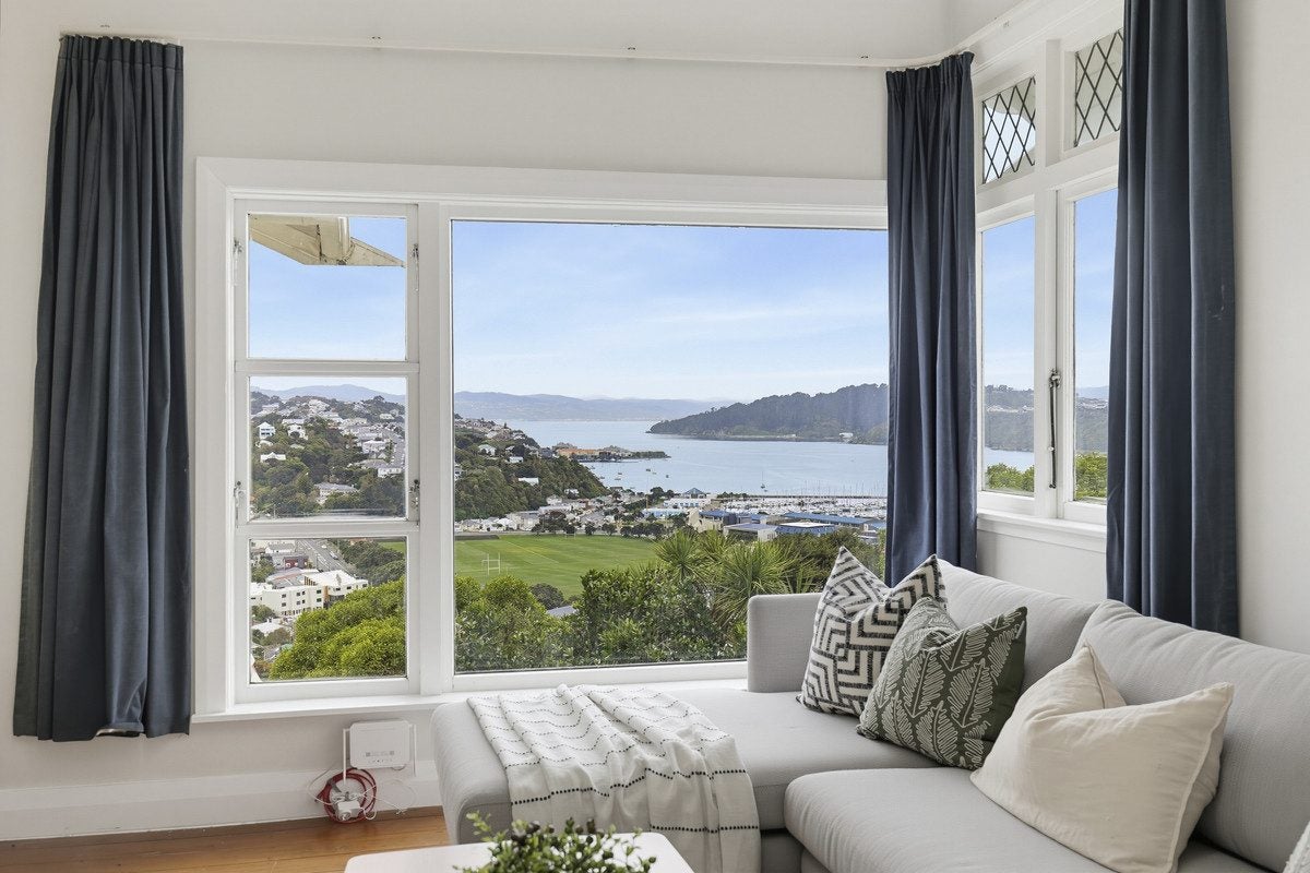 10 Kotinga Street, Kilbirnie, Wellington - Carousel 1