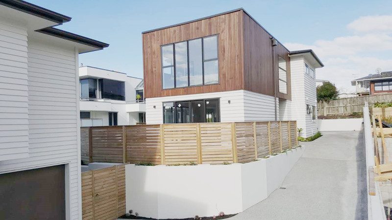 16 Takutai Avenue, Bucklands Beach, Auckland - Carousel 2