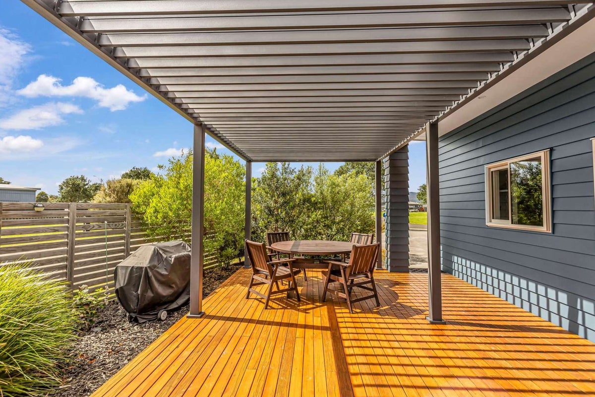 337 Harbour Drive East, Matarangi, Whitianga - Carousel 2