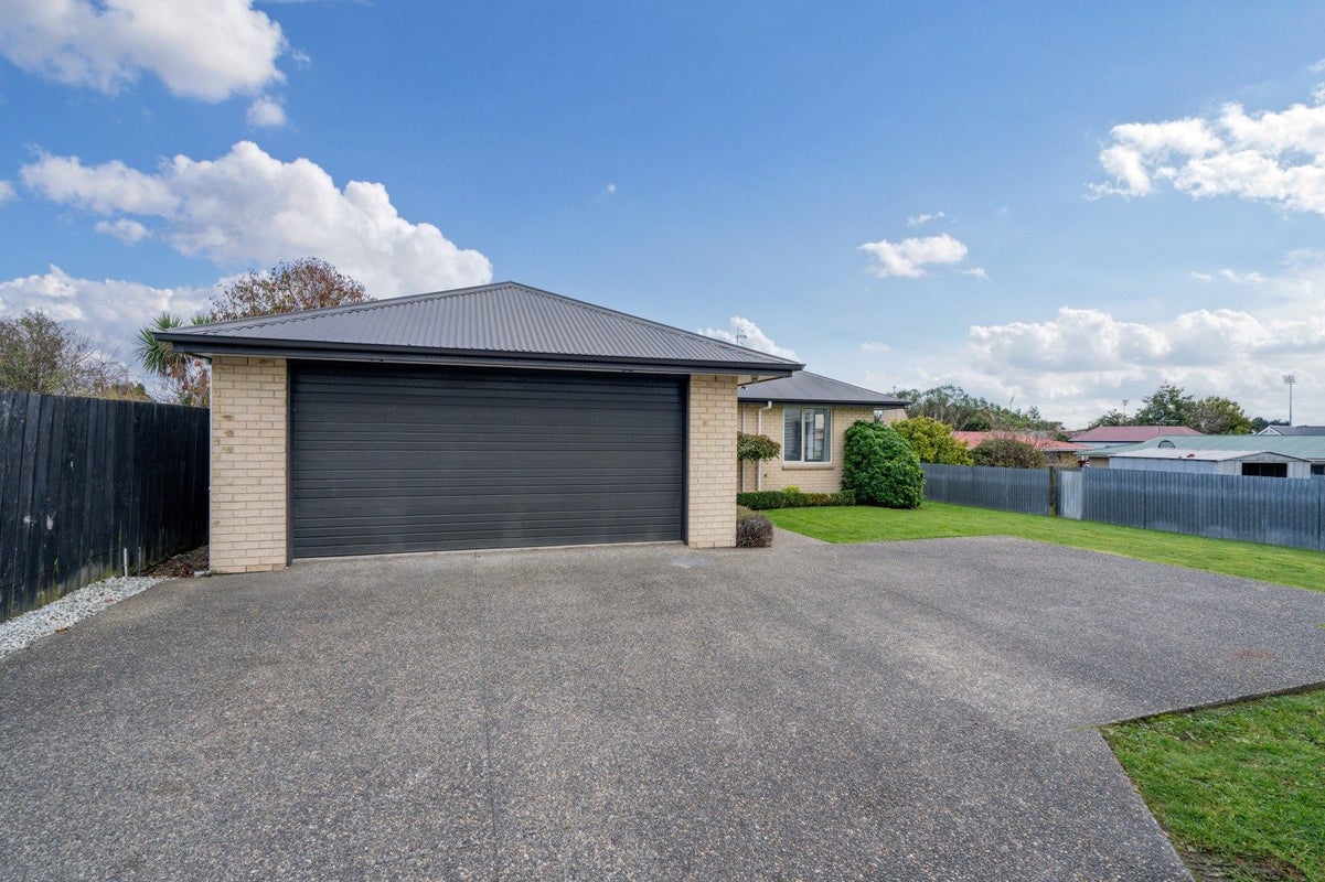 59 Nelson Street, Georgetown, Invercargill - Carousel 22