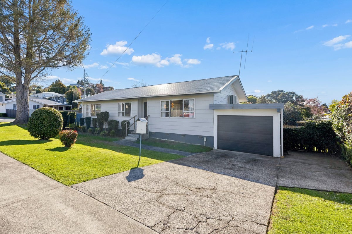 113 Sherwood Street, Bellevue, Tauranga - Carousel 1