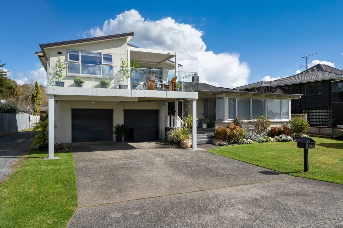 6 Upper Kingsley Street, Leamington, Cambridge - Carousel 1