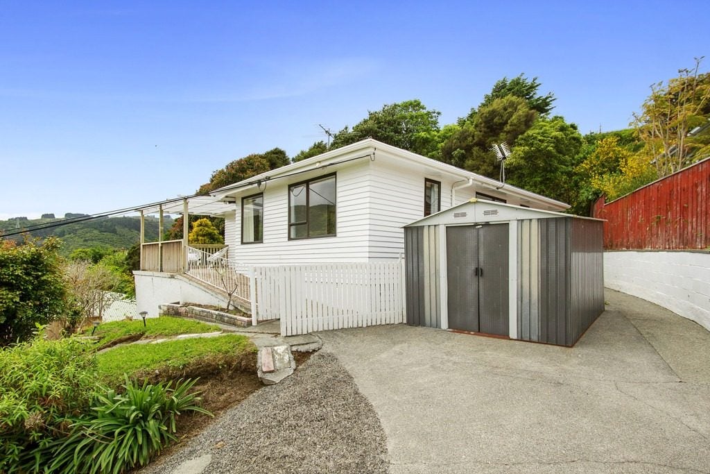 23 Thomas Street, Stokes Valley, Lower Hutt - Carousel 12