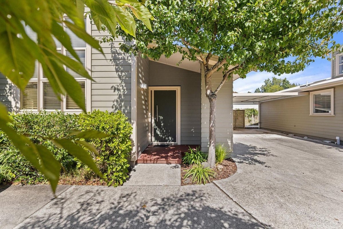 4C Gazeley Avenue, Silverdale, Hamilton - Carousel 1