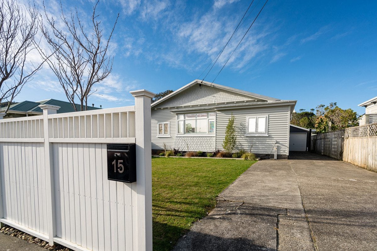 15 Campbell Street, Karori, Wellington - Carousel 1