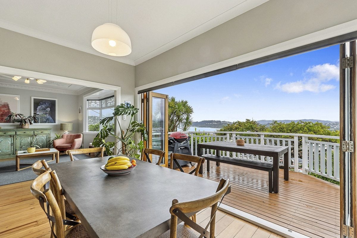 22 Imperial Terrace, Melrose, Wellington - Carousel 1
