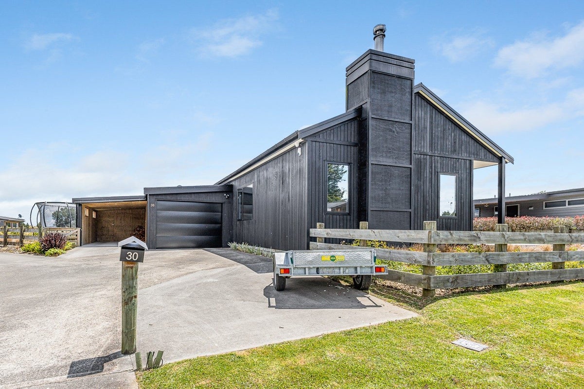 30 Snowmass drive, Ohakune, Ohakune - Carousel 2
