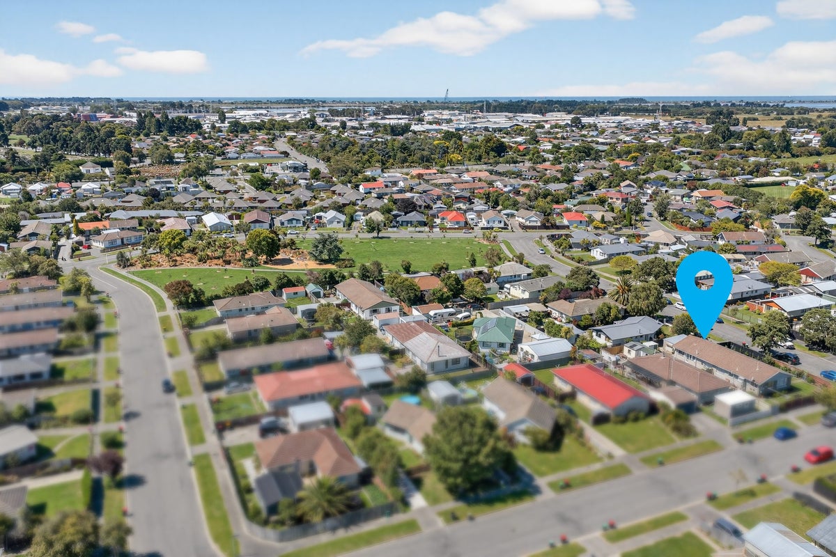 2/21 Cob Crescent, Woolston, Christchurch - Carousel 25