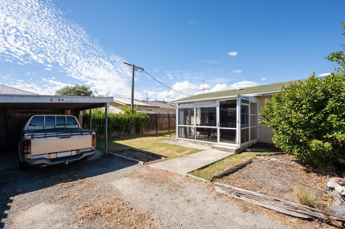 2/64 Golf Road, Tahunanui, Nelson - Carousel 15