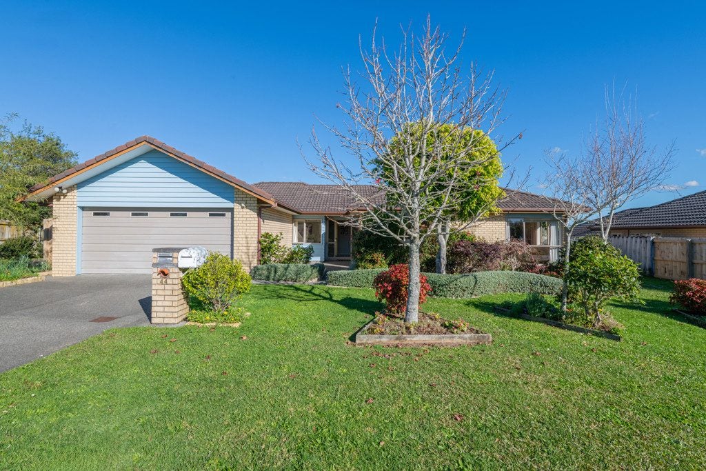 44 Seamount Drive, Red Beach, Red Beach - Carousel 1