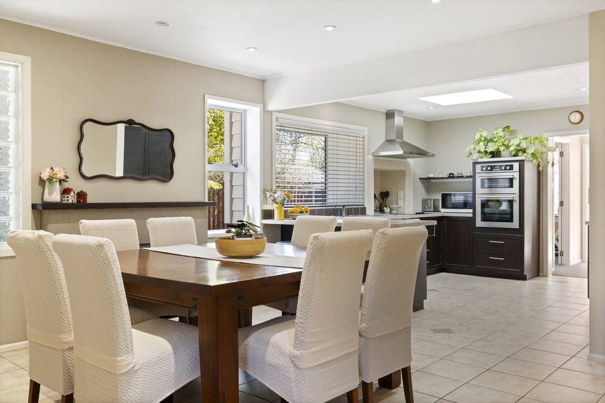 18 Wheretia Street, Taupo, Taupo - Carousel 1