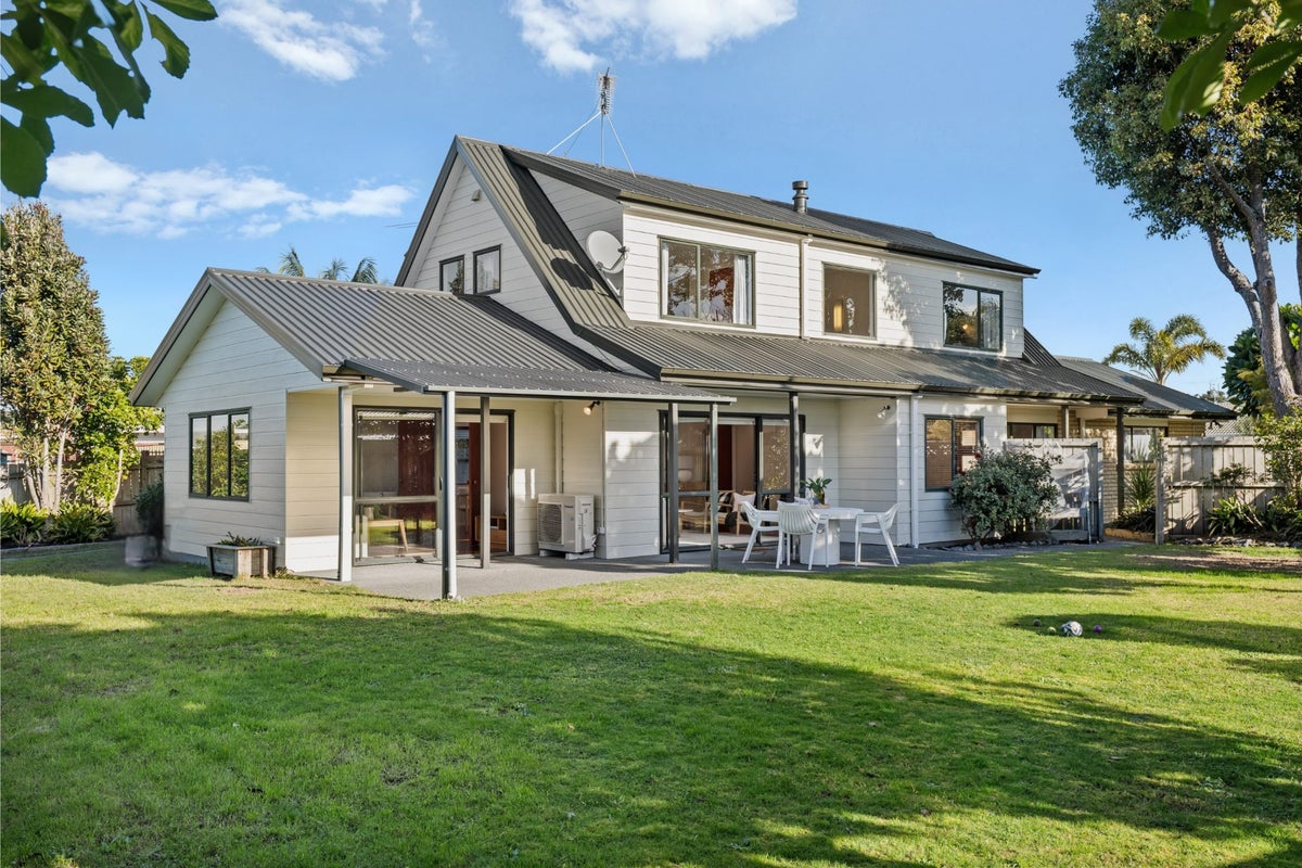 48 Lakeside Drive, Orewa, Orewa - Carousel 1