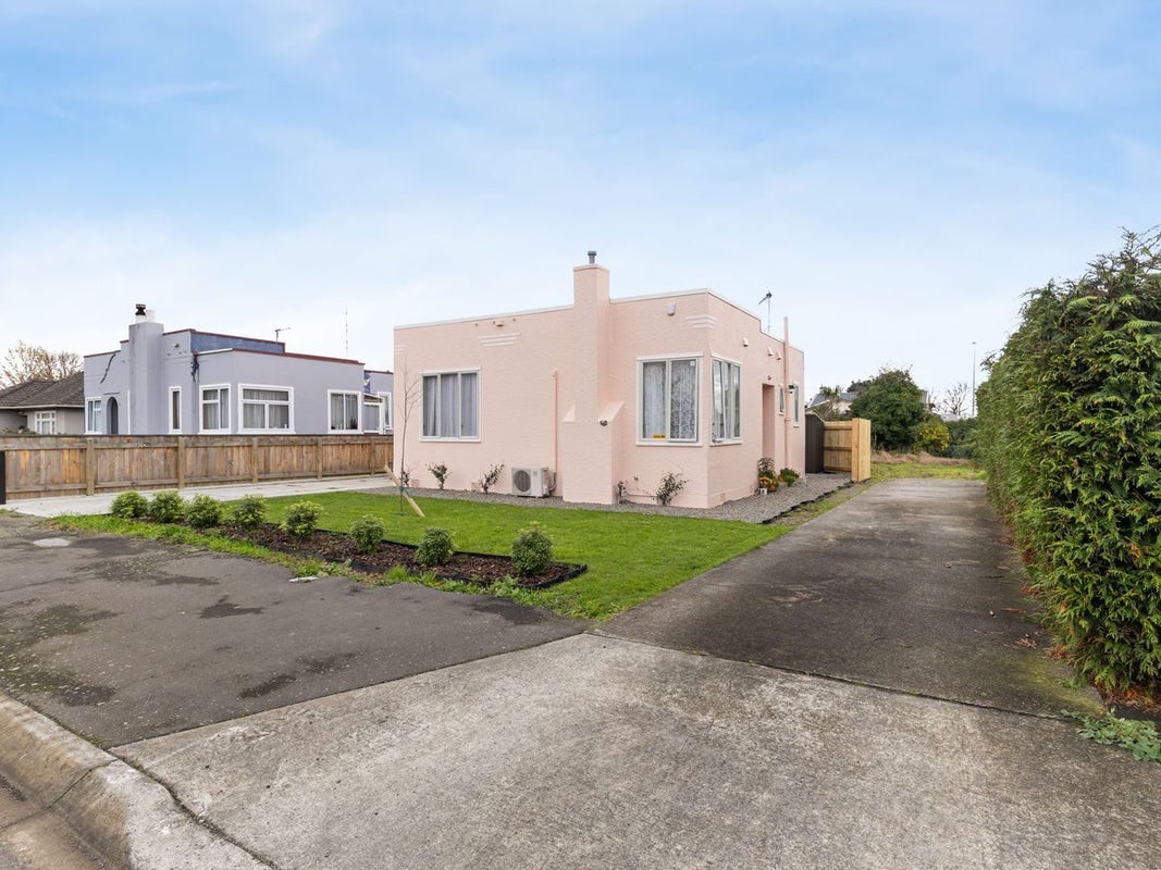 21 Rewa Street, Takaro, Palmerston North - Carousel 16