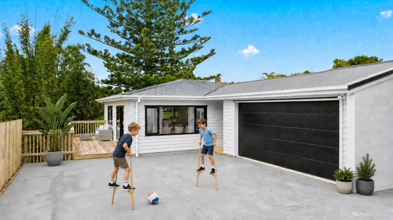52A Glamorgan Drive, Torbay, Auckland - Carousel 1