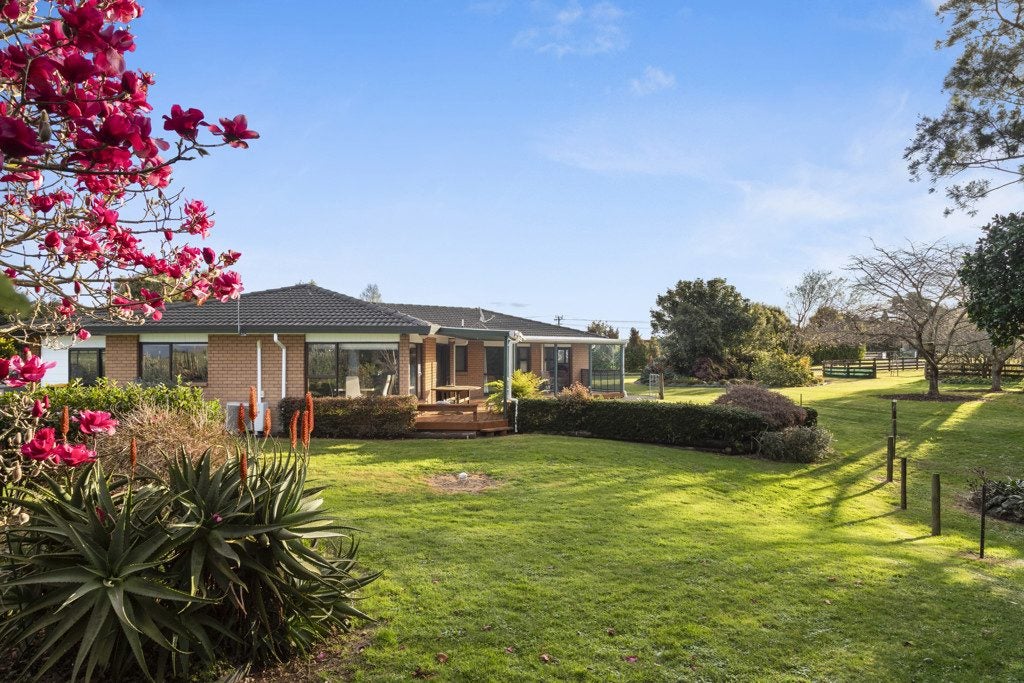 8 Martyn Wright Road, Mauku, Pukekohe - Carousel 1