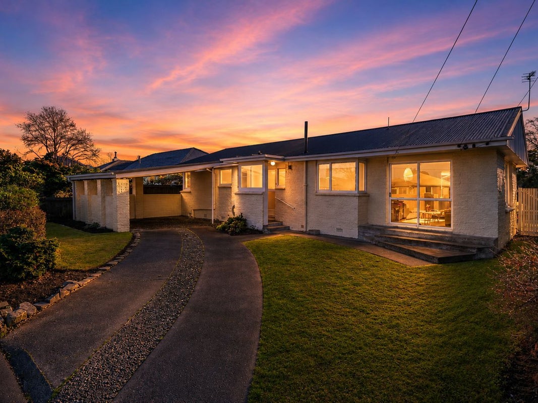 22 Rossiter Avenue, Redwood, Christchurch - Carousel 1