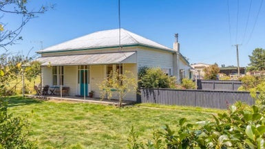 348 Park Road, Parkvale, Carterton - Carousel 1