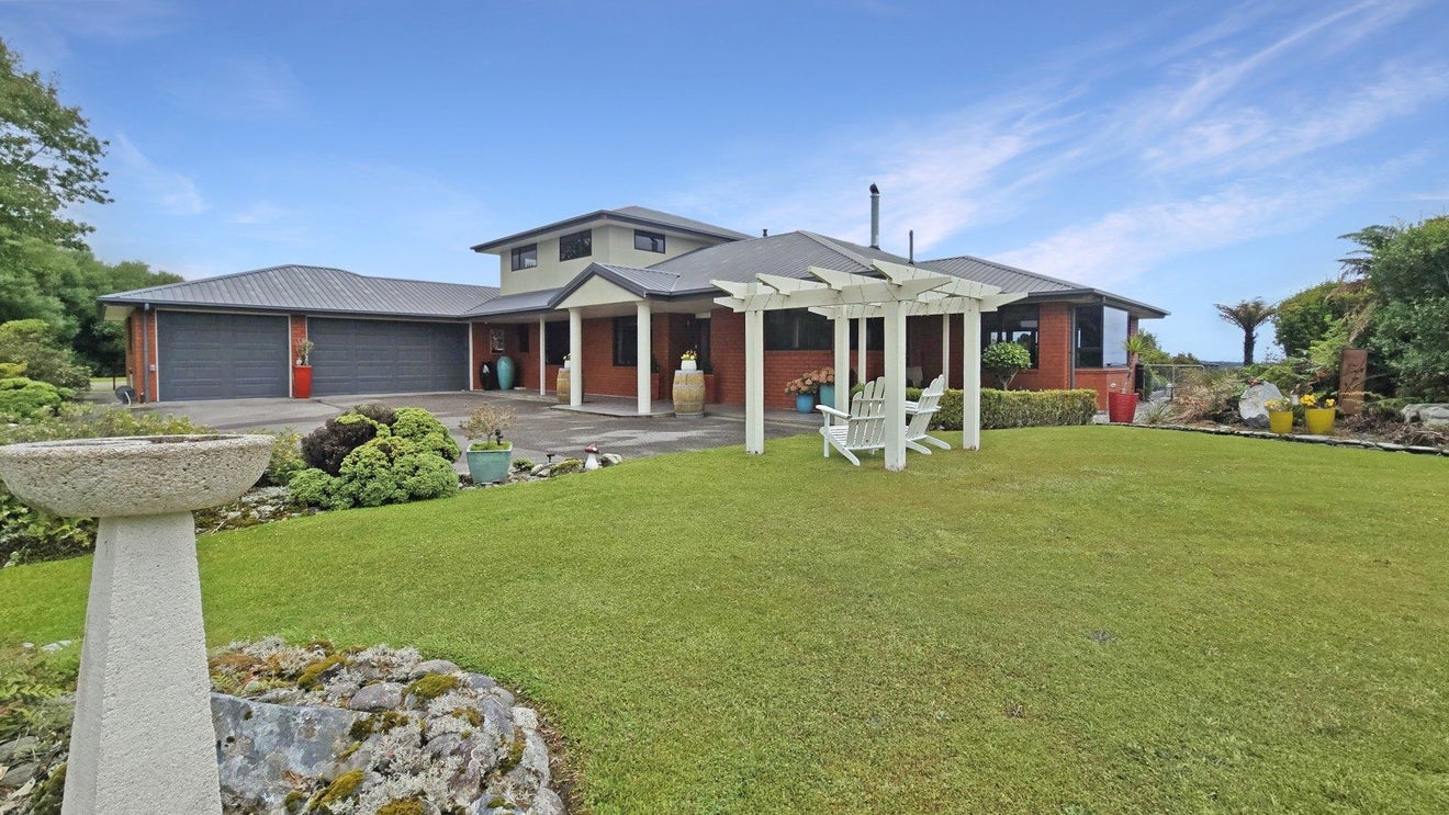 45 Brickfield Road, Blue Spur, Hokitika - Carousel 1