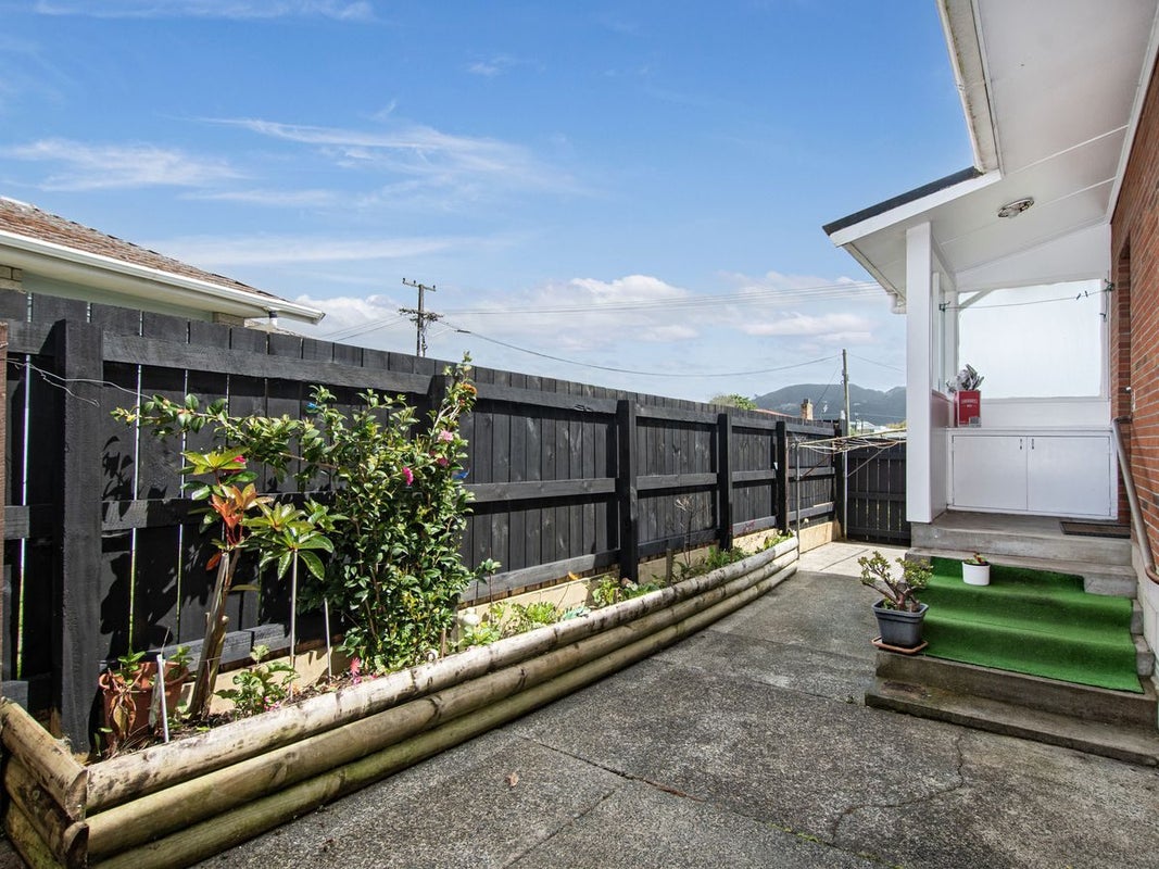 1/7 Station Road, Kamo, Whangarei - Carousel 10
