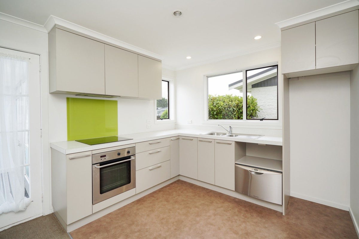 2/39 Duncan Street, Hawthorndale, Invercargill - Carousel 2