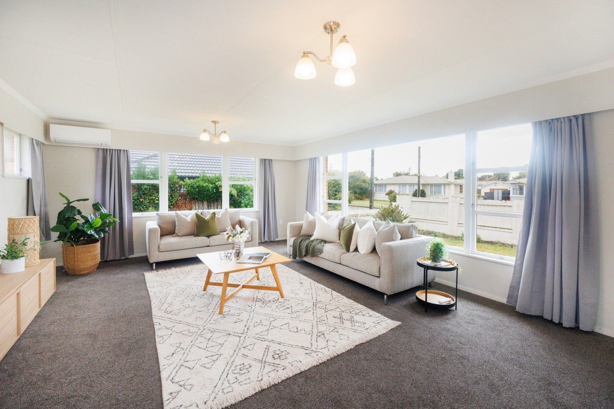 5 Sutherland Crescent, Westbrook, Palmerston North - Carousel 2