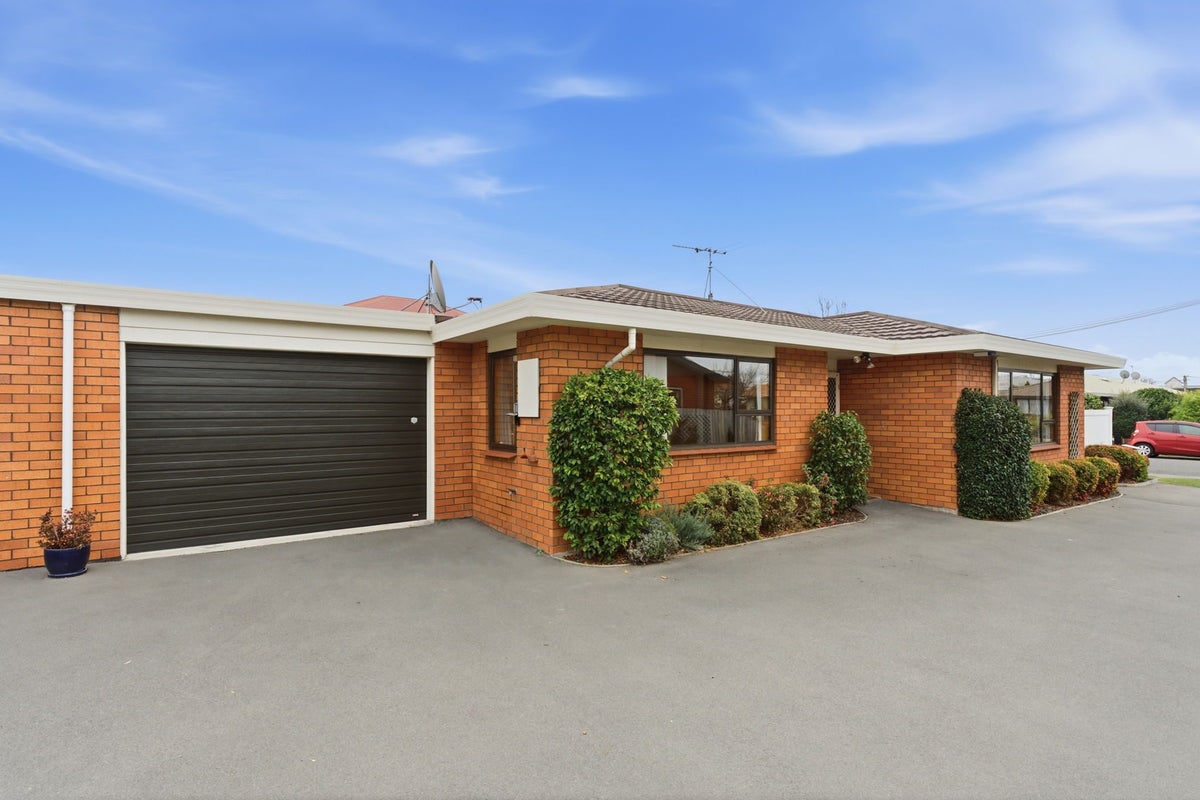 2/16 Wyndham Street, Papanui, Christchurch - Carousel 1